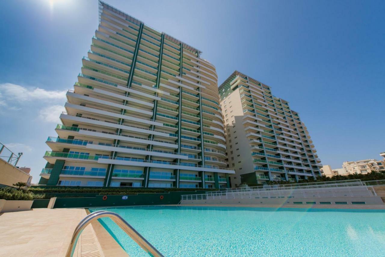Gorgeous Apartment With Terrace In Fort Cambridge, Pool Sliema Luaran gambar