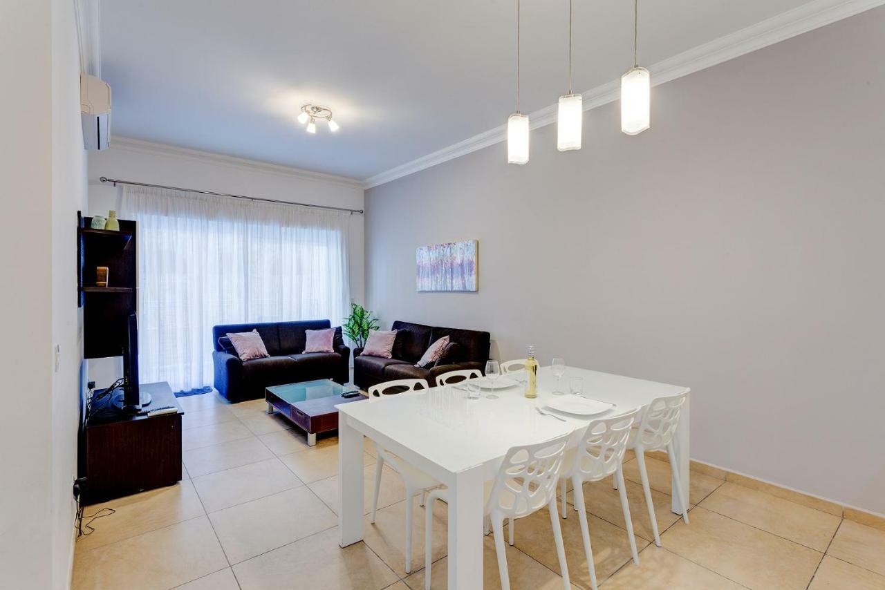 Gorgeous Apartment With Terrace In Fort Cambridge, Pool Sliema Luaran gambar
