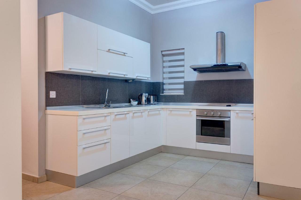 Gorgeous Apartment With Terrace In Fort Cambridge, Pool Sliema Luaran gambar